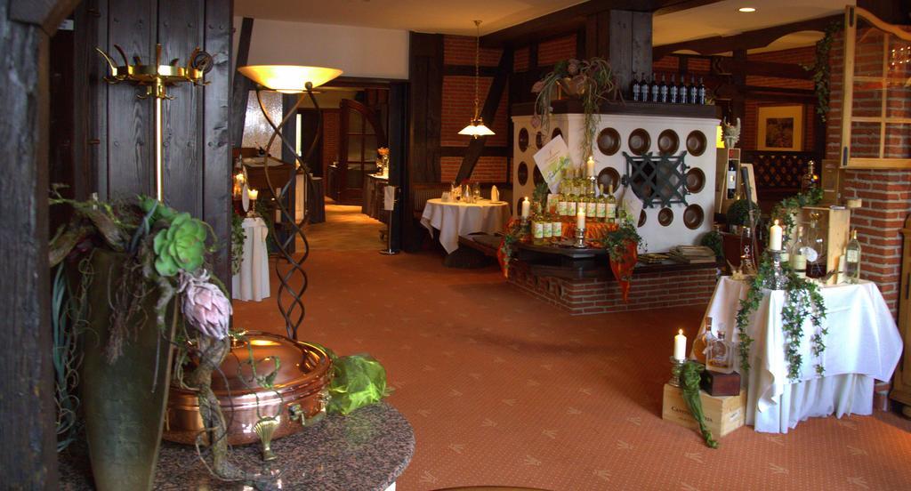 Romantisches Hotel Menzhausen Uslar Buitenkant foto