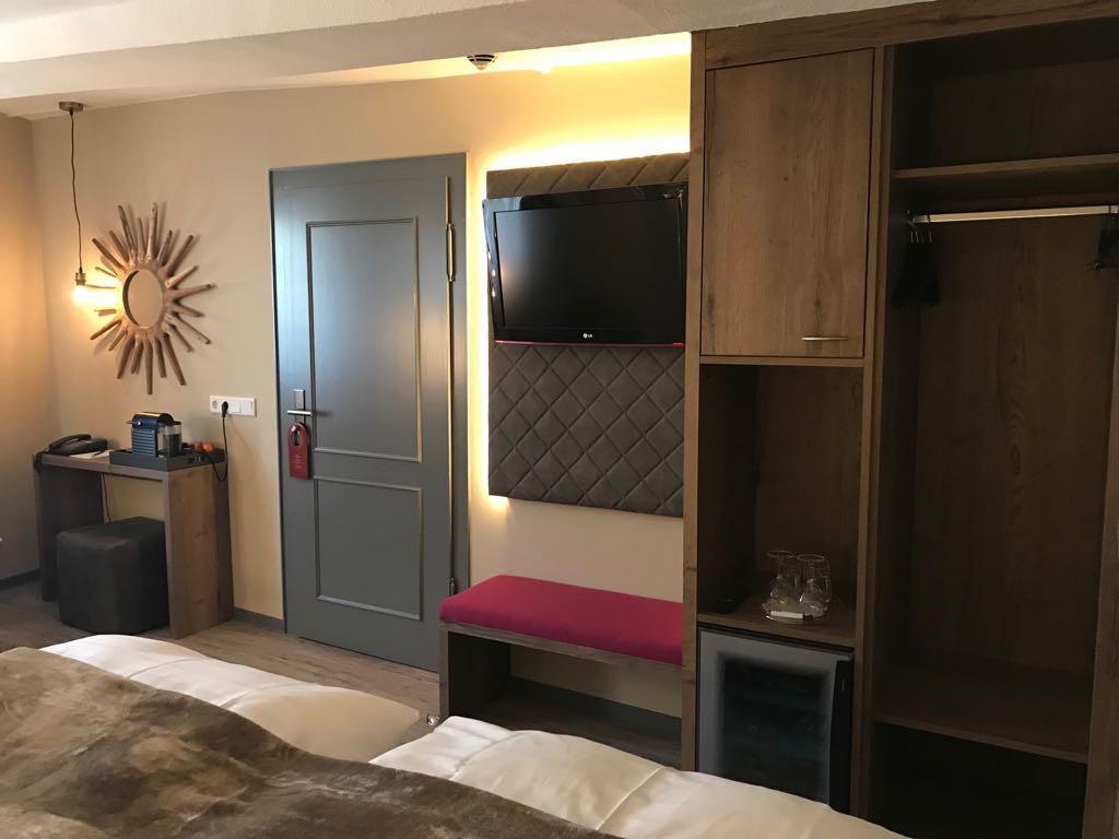 Romantisches Hotel Menzhausen Uslar Buitenkant foto